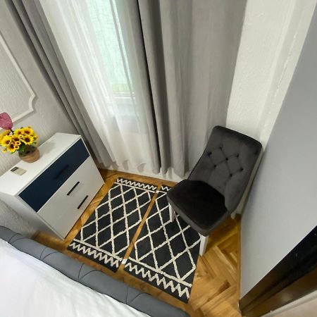 Top Rooms Ni Εξωτερικό φωτογραφία